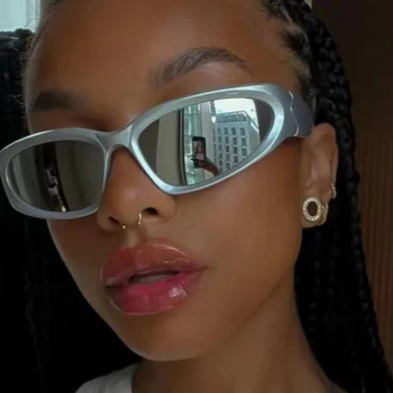 Chic Wraparound Women Sunglasses